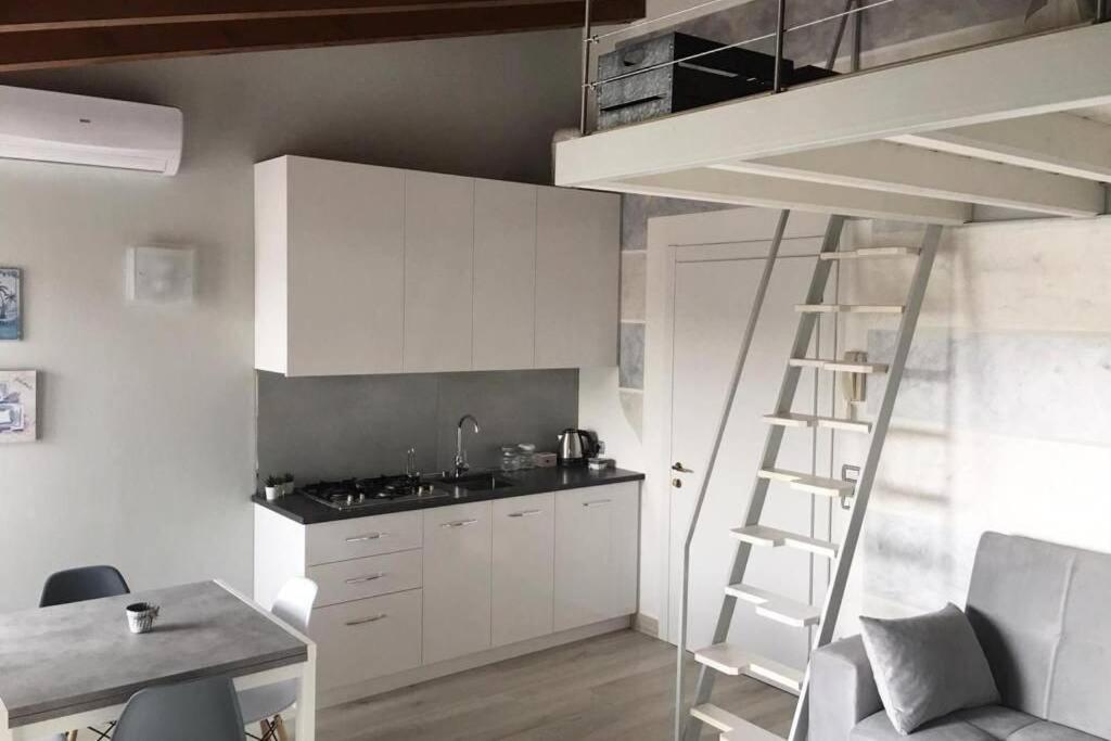 La Petite Maison De Stephanie Clusane Dış mekan fotoğraf